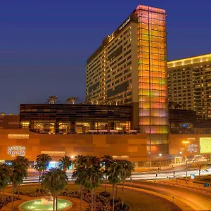 Swissotel Al Ghurair - Deira & Creek ***** Dubái